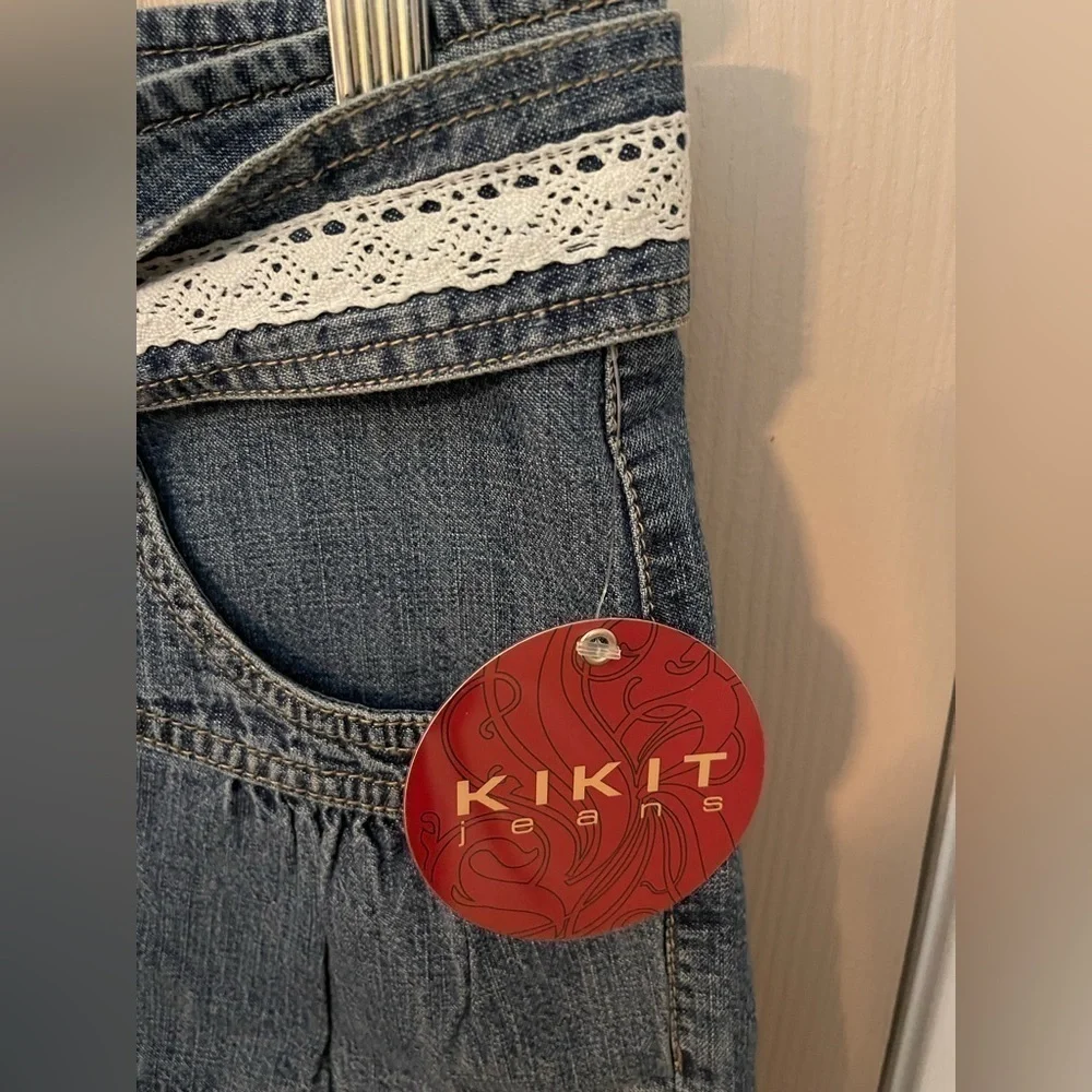 Kikit Y2K belted denim shorts with front & back pockets. NWT​